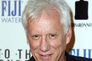 James Woods verklagt Internet-Troll