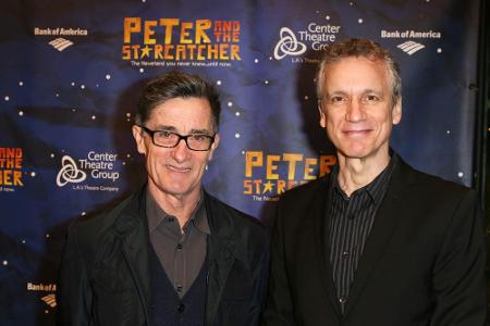Roger Rees (l.) 2013 neben seinem Ehemann Eric Elice Roger Rees (l.) 2013 neben seinem Ehemann Eric Elice