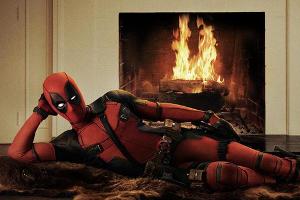 Zum Heulen schön: Dieses Foto von sich im "Deadpool"-Outfit postete Ryan Reynolds auf Twitter