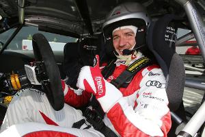 Skistars im Audi Sport TT: Vom Playmate abgehängt?