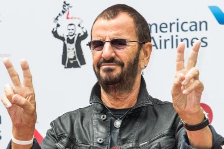 Der Beatles-Drummer Ringo Starr feierte seinen Geburtstag am Dienstag in LA mit Peace, Love and Rock 'n' Roll