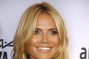 Braun gebrannt und gut gelaunt war Heidi Klum auch schon vor ihrem Urlaub