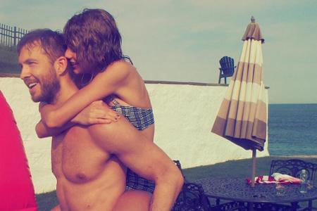Taylor Swift auf Calvin Harris' Rücken Taylor Swift auf Calvin Harris' Rücken
