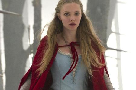 Valerie (Amanda Seyfried) will ihr Dorf um jeden Preis von den Heimsuchungen des Werwolfs erlösen Valerie (Amanda Seyfried) will ihr Dorf um jeden Preis von den Heimsuchungen des Werwolfs erlösen