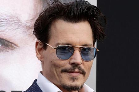 Johnny Depp bricht seine Zelte in Südfrankreich ab Johnny Depp bricht seine Zelte in Südfrankreich ab