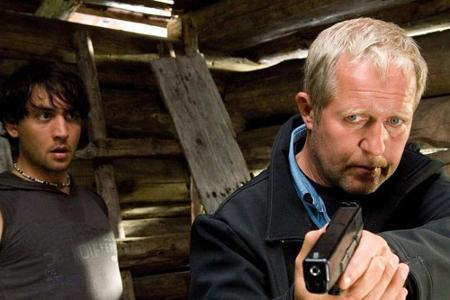 Tatort - Baum der Erlösung: Kommissar Eisner (Harald Krassnitzer, r.) im Einsatz Tatort - Baum der Erlösung: Kommissar Eisner (Harald Krassnitzer, r.) im Einsatz