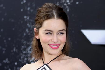 Emilia Clarke ist schon Feuer und Flamme für die sechste Staffel Emilia Clarke ist schon Feuer und Flamme für die sechste Staffel
