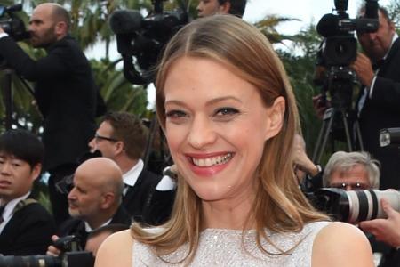 Heike Makatsch beim Filmfest in Cannes: Die einstige Musikfernsehen-Moderatorin gehört längst zu den deutschen Schauspielgrößen Heike Makatsch beim Filmfest in Cannes: Die einstige Musikfernsehen-Moderatorin gehört längst zu den deutschen Schauspielgrößen