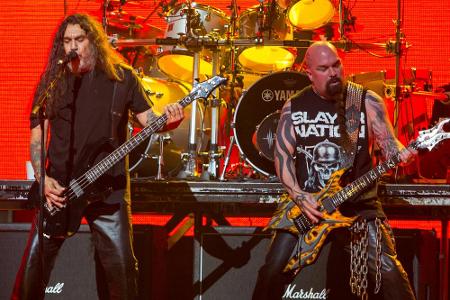 Slayer bei einem Auftritt im Jahr 2014 Slayer bei einem Auftritt im Jahr 2014