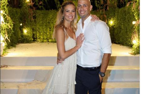 Bar Refaeli strahlte an ihrem Hochzeitstag Bar Refaeli strahlte an ihrem Hochzeitstag