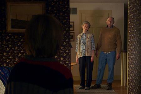 Sehen doch eigentlich gar nicht so unheimlich aus: Oma Doris (Deanna Dunagan) und Opa John (Peter McRobbie)