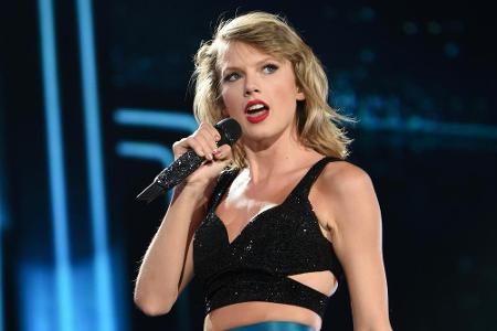 Taylor Swift bekam es schon wieder mit einem wildgewordenen Fan zu tun Taylor Swift bekam es schon wieder mit einem wildgewordenen Fan zu tun