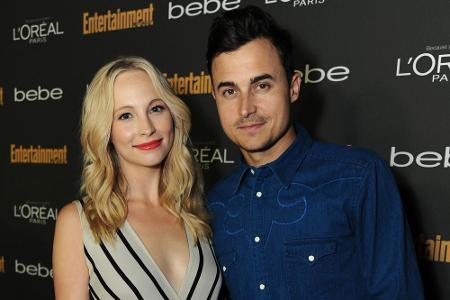 Candice Accola neben ihrem Ehemann Joe King Candice Accola neben ihrem Ehemann Joe King