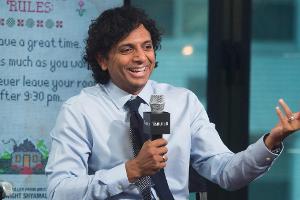 Regisseur M. Night Shyamalan bei einer Präsentation seines Films "The Visit"