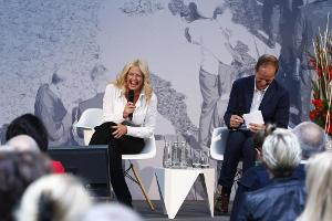 Barbara Schöneberger: So war ihr Einstieg in die Adelskreise