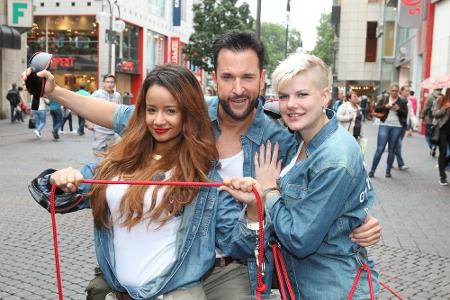 Was für eine Seilschaft: Gabby Rinne, Michael Wendler und Melanie Müller (r.) im Sommer-Dschungelcamp Was für eine Seilschaft: Gabby Rinne, Michael Wendler und Melanie Müller (r.) im Sommer-Dschungelcamp