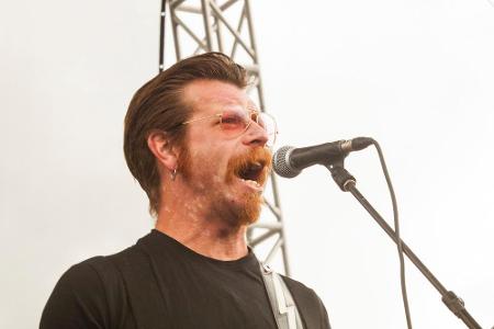 Die Eagles of Death Metal wollen auch bei der Wiedereröffnung des Bataclan spielen Die Eagles of Death Metal wollen auch bei der Wiedereröffnung des Bataclan spielen