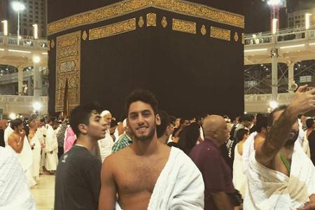 Fußballspieler Hakan Calhanoglu nutzt die Winterpause für eine Pilgerfahrt nach Mekka Fußballspieler Hakan Calhanoglu nutzt die Winterpause für eine Pilgerfahrt nach Mekka