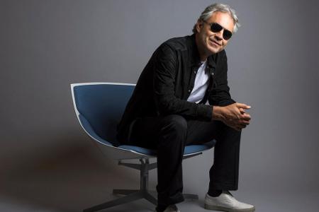Er arbeitet gerne mit Helene Fischer zusammen: Star-Tenor Andrea Bocelli Er arbeitet gerne mit Helene Fischer zusammen: Star-Tenor Andrea Bocelli