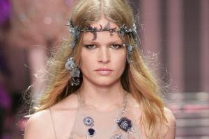 Model Of The Year: Anna Ewers schlägt Jenner und Hadid