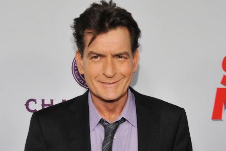 Charlie Sheen: Packt er in einem Buch aus? Charlie Sheen: Packt er in einem Buch aus?