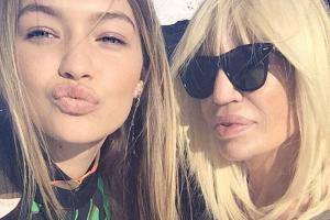 Donatella Versace auf Instagram: Neu und heiß begehrt