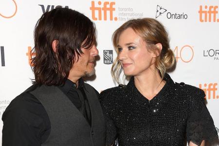 Wie nahe stehen sich die beiden? Norman Reedus und Diane Kruger beim Toronto International Film Festival im September Wie nahe stehen sich die beiden? Norman Reedus und Diane Kruger beim Toronto International Film Festival im September