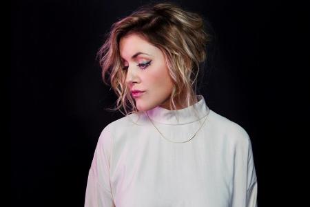 Neele Ternes sorgt mit ihrem Song Neele Ternes sorgt mit ihrem Song