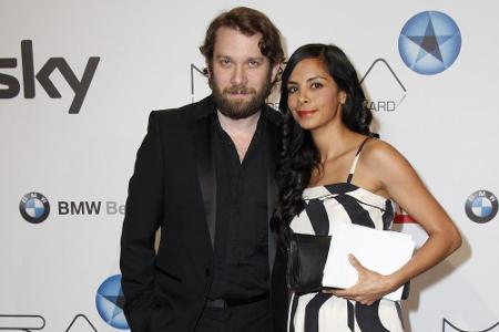Collien Ulmen-Fernandes und Christian Ulmen sind seit 2011 verheiratet. 2012 kam ihre gemeinsame Tochter zur Welt Collien Ulmen-Fernandes und Christian Ulmen sind seit 2011 verheiratet. 2012 kam ihre gemeinsame Tochter zur Welt