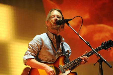 Sänger Thom Yorke bei einem Konzert seiner Band Radiohead Sänger Thom Yorke bei einem Konzert seiner Band Radiohead