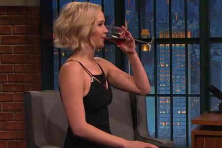 Mitte Dezember gönnte sich J. Law in der Show Mitte Dezember gönnte sich J. Law in der Show