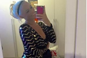 Daniela Katzenberger präsentiert sexy Silvester-Outfit