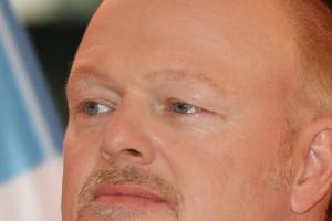 Raabs letzte "TV total"-Sendung: Tränen und Stan­ding Ova­tions
