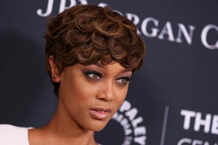 Topmodel Tyra Banks (41) trägt den sogenannten Five Point Cut - das Kennzeichen dieses Haarschnitts ist die Haarspitze vor d...