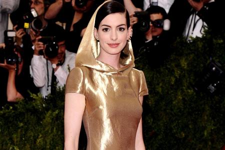 Anne Hathaway in Gold