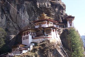 In Bhutan den Buddhismus lernen