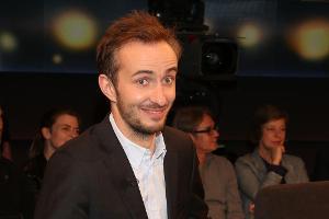 Jan Böhmermann rappt sich an die Youtube-Spitze