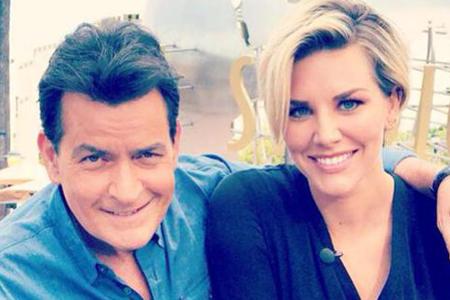 Charlie Sheen mit Moderatorin Charissa Thompson Charlie Sheen mit Moderatorin Charissa Thompson