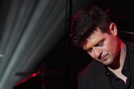 Robin Thicke hätte auf die jüngste Beichte seines Vaters gerne verzichtet Robin Thicke hätte auf die jüngste Beichte seines Vaters gerne verzichtet