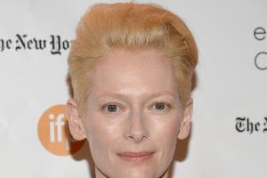 Mit ihren markanten Gesichtszügen könnte Tilda Swinton perfekt in die Rolle einer Comic-Heldin schlüpfen