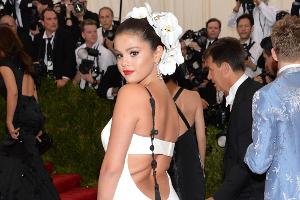 Selena Gomez will einen "Kardashian-Hintern"