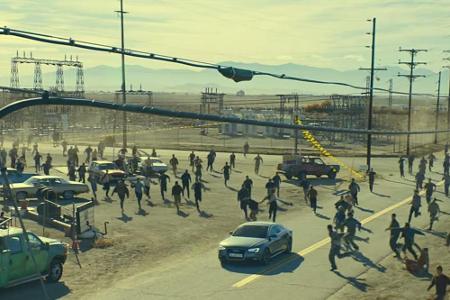 Zwielichtige Zombie-Mechaniker hetzen in einem Werbespot einem Audi hinterher