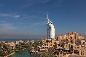 Dubai: Orientalisches Luxusdorf wie aus dem Märchen