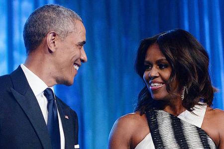 Michelle Obama lässt sich von ihrem Mann Barack nach 22 Ehejahren Michelle Obama lässt sich von ihrem Mann Barack nach 22 Ehejahren
