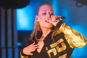 Iggy Azalea hat sich die Brust vergrößern lassen