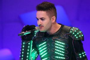 "DSDS"-Dauerbrenner Menderes rührt Dieter Bohlen