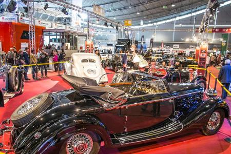 Wenn die Oldtimer blinken, glänzen die Augen der Messebesucher