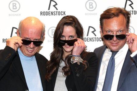 Florinda Bogner mit Vater Willy (l.) und Oliver Kastalio von Rodenstock Florinda Bogner mit Vater Willy (l.) und Oliver Kastalio von Rodenstock