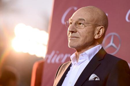 Patrick Stewart - hier Anfang Januar in Palm Springs - darf bei Patrick Stewart - hier Anfang Januar in Palm Springs - darf bei
