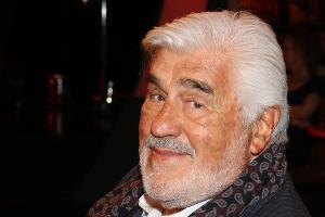 Mario Adorf bejammert sein Alter nicht